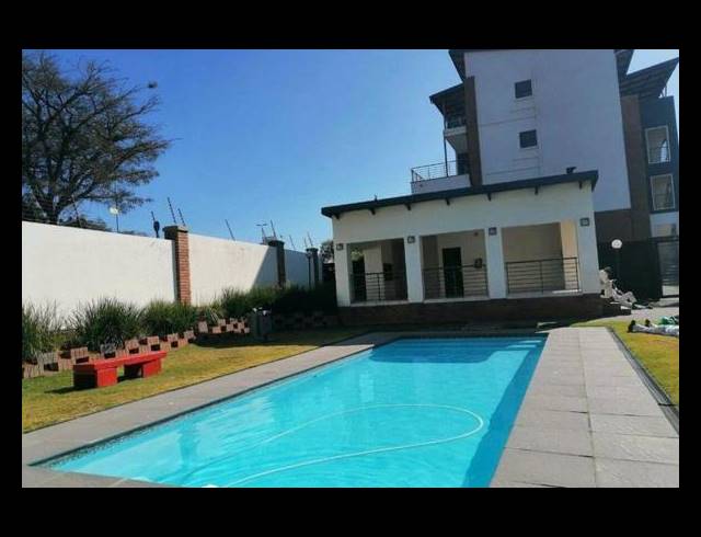 2 BEDROOM PROPERTY TO RENT IN GREENSTONE HILL